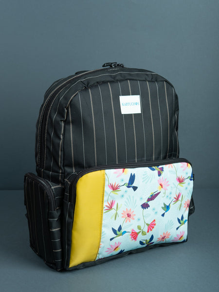 Mochila lineas flores