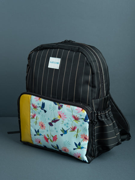 Mochila lineas flores